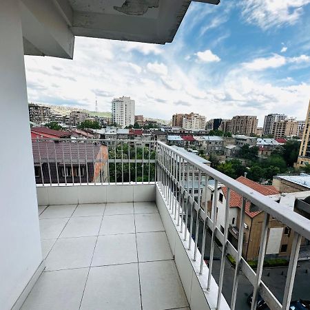 Suite Apartment on Pushkin street Jerevan Buitenkant foto