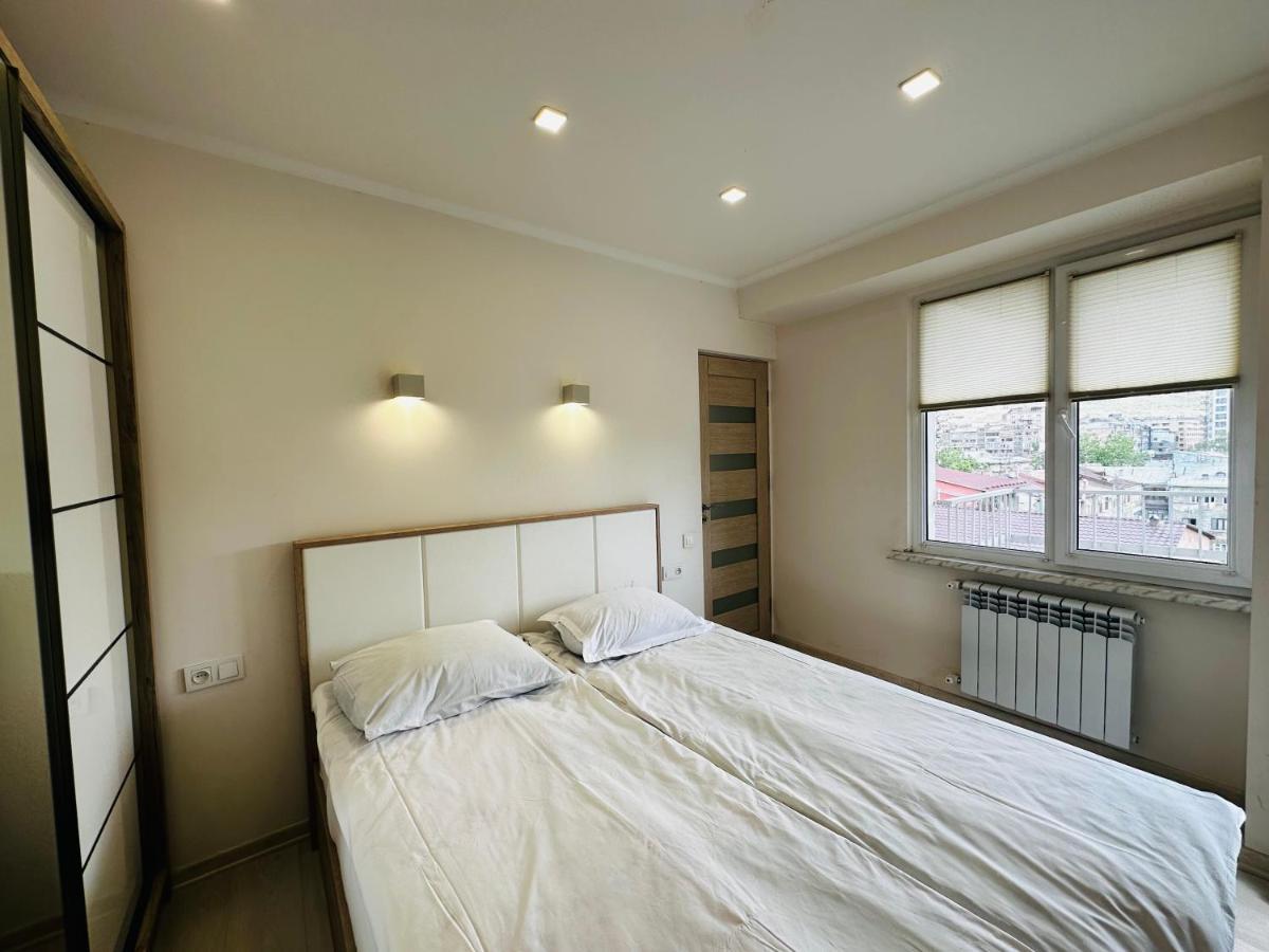 Suite Apartment on Pushkin street Jerevan Buitenkant foto