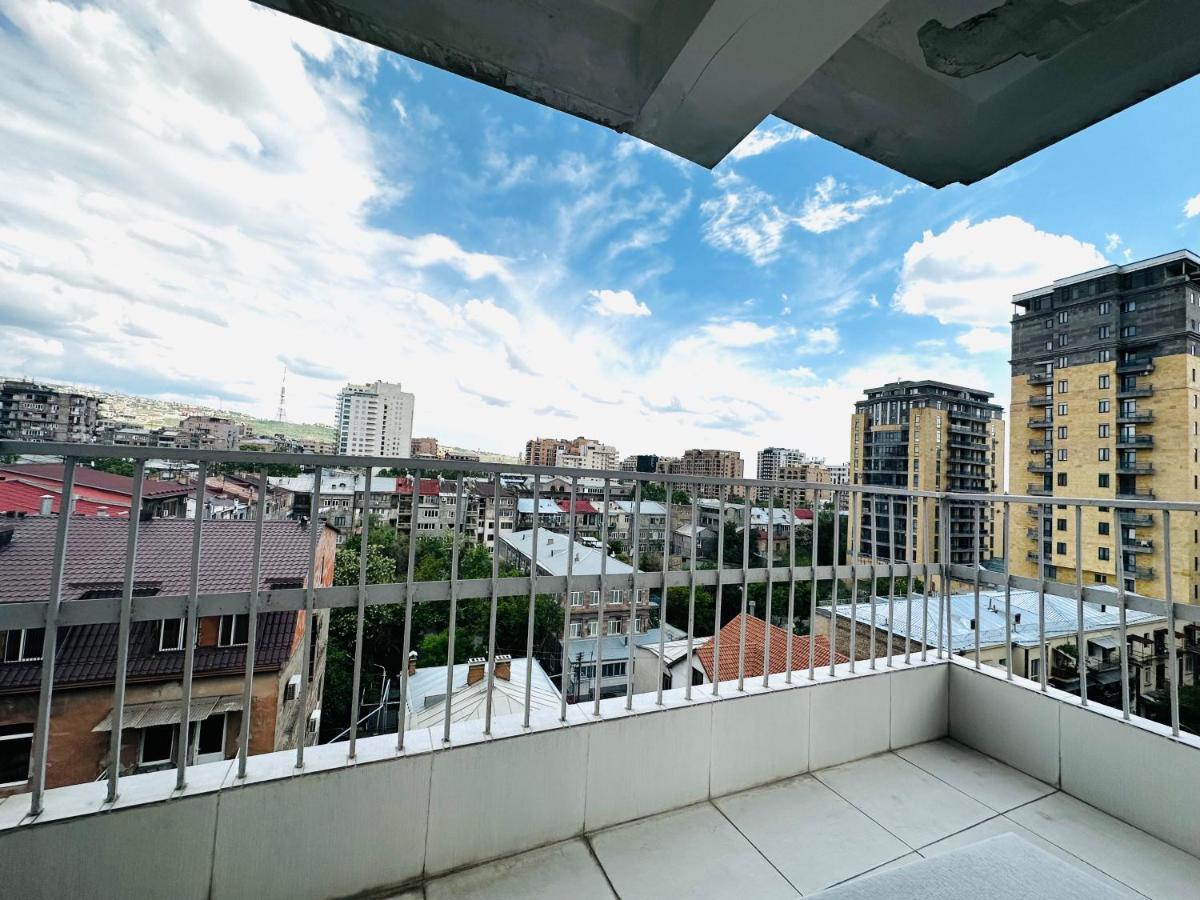 Suite Apartment on Pushkin street Jerevan Buitenkant foto